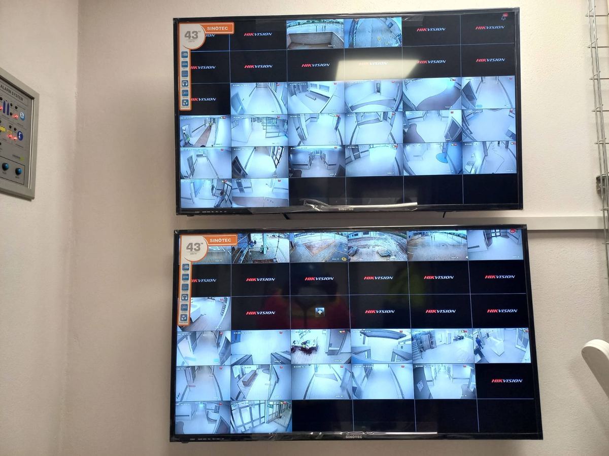 Live CCTV control room video wall